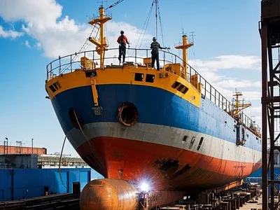 Maquinário para construção naval