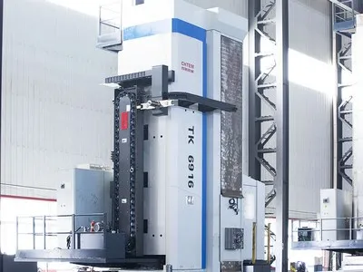 Mandriladora e fresadora CNC tipo floor