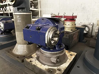 Cabeça de fresadora universal