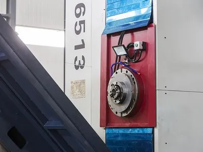 Mandriladora e fresadora CNC tipo plaina