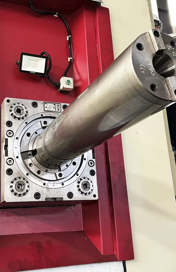 Mandriladora e fresadora CNC tipo plaina